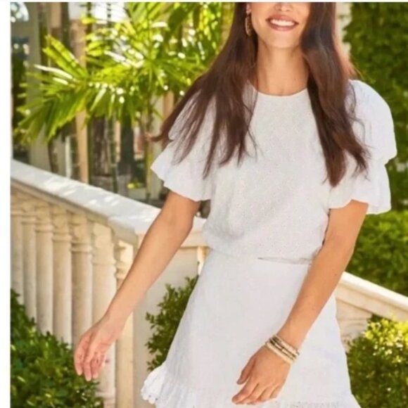 Lilly Pulitzer White Ditsy Vine Eyelet Short Puff Sleeved XL Blouse 🆕📦⌚🏃💨⚡🚚 - Picture 2 of 16